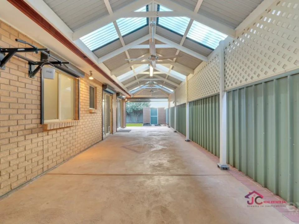 1A Galleon Close, Blakeview SA 5114 — photo 12