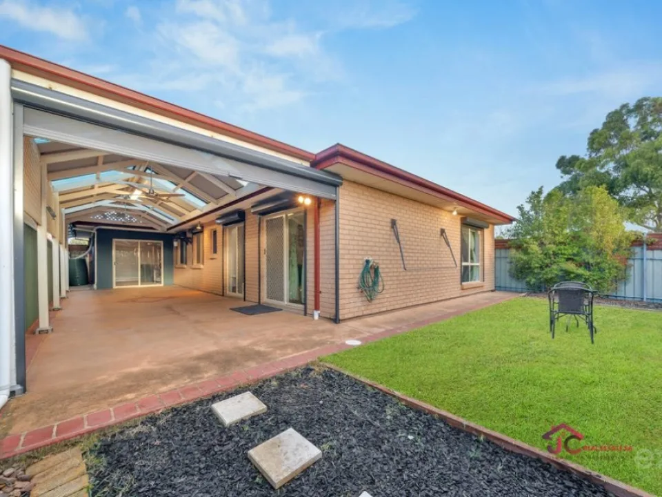1A Galleon Close, Blakeview SA 5114 — photo 13