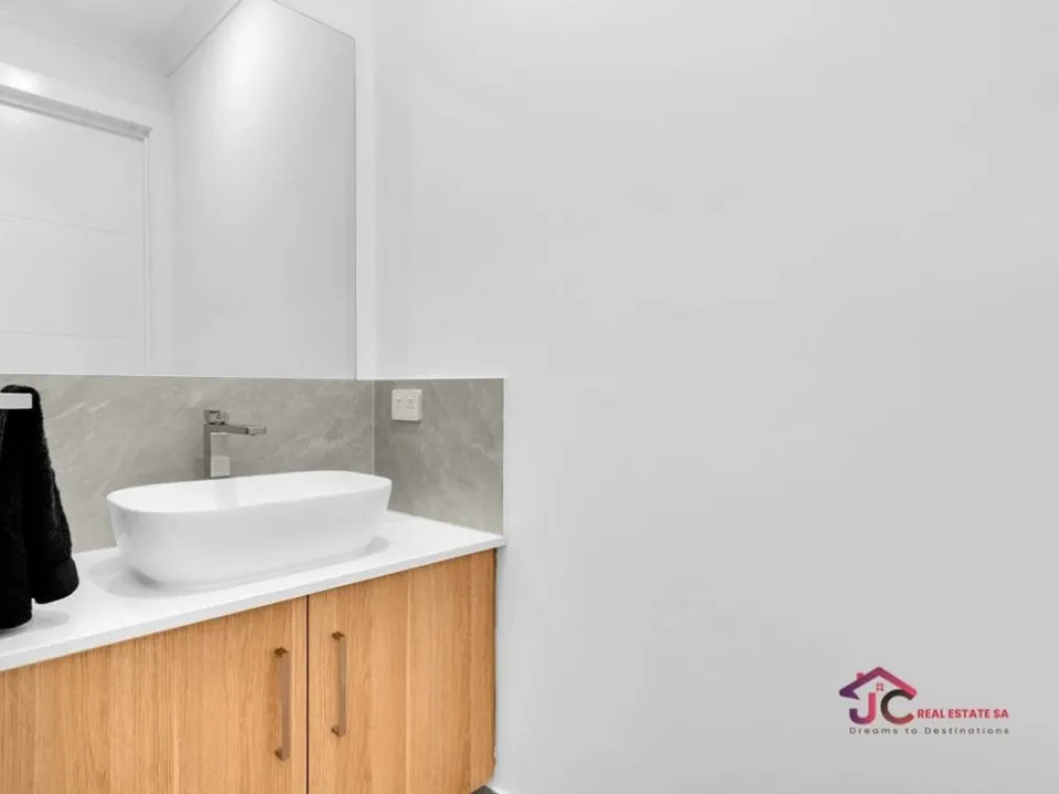 62 Laurence Street, South Plympton SA 5038 — photo 9