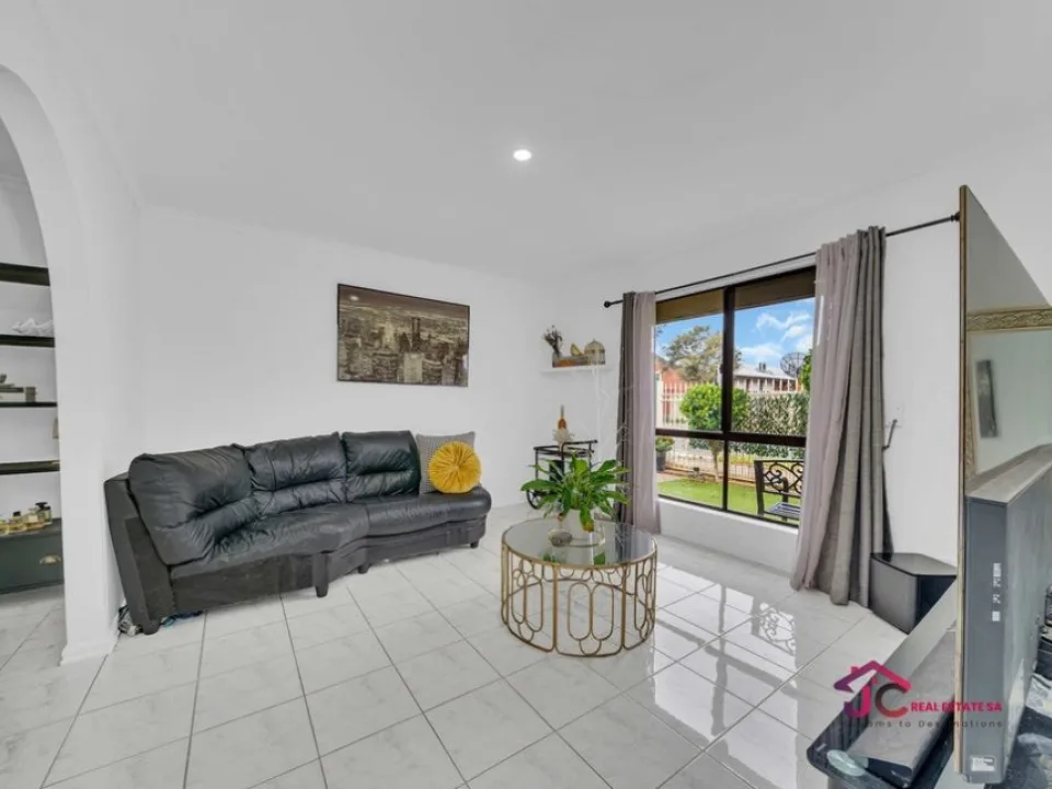 8E Dudley Street, Mansfield Park SA 5012 — photo 2