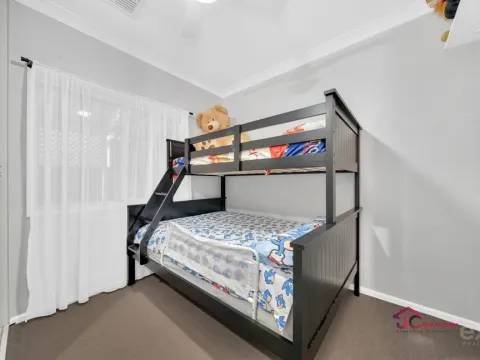 1A Galleon Close, Blakeview SA 5114 — photo 4