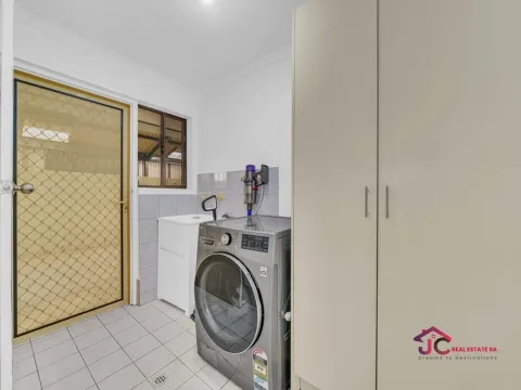 8E Dudley Street, Mansfield Park SA 5012 — photo 5