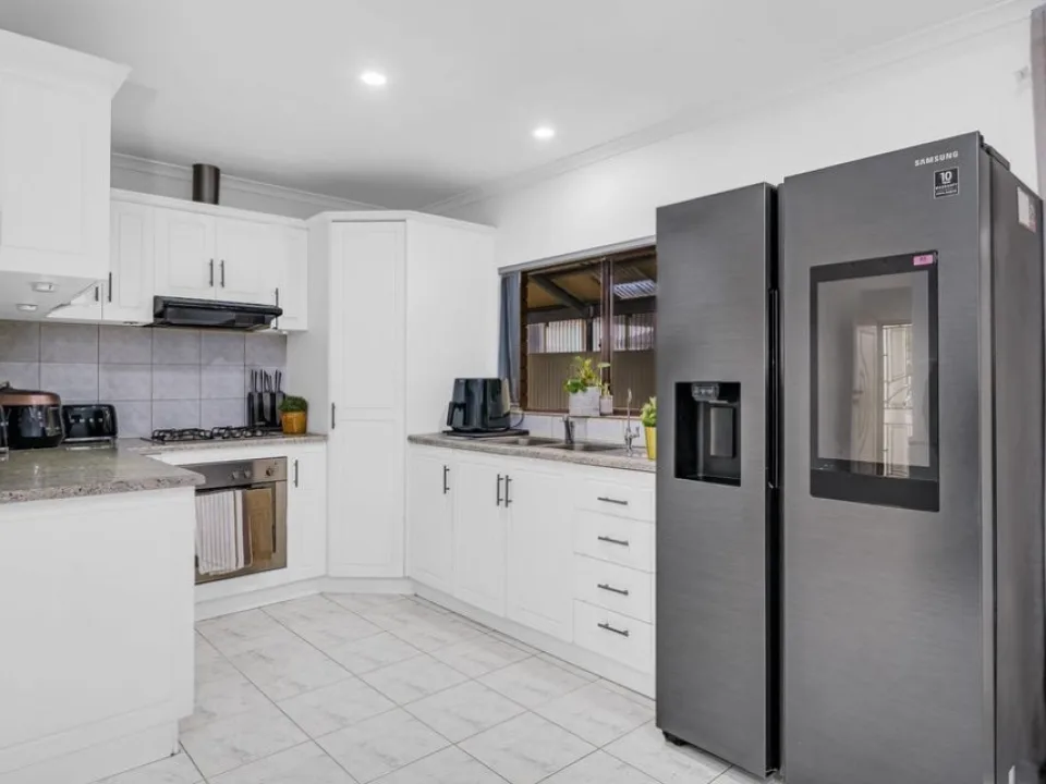 8E Dudley Street, Mansfield Park SA 5012 — photo 9